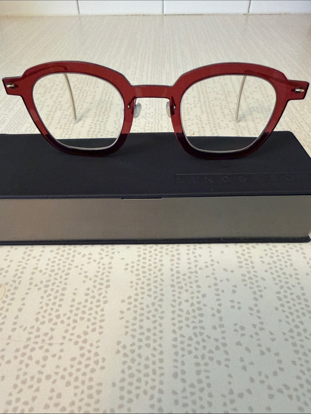 Lindbergh N.O.W. Frames in stylish red color. Like new with case